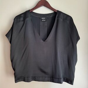 🌺DKNY Black Satin Pleated Crop Top